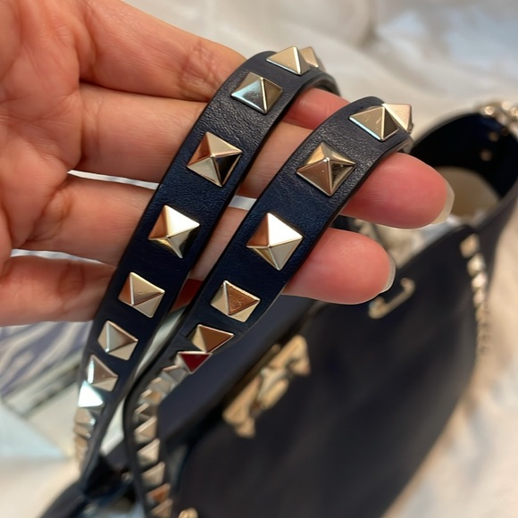 Valentino Garavani Navy Rockstud Calfskin Leather Tote With Shoulder Strap - Picture 8 of 16